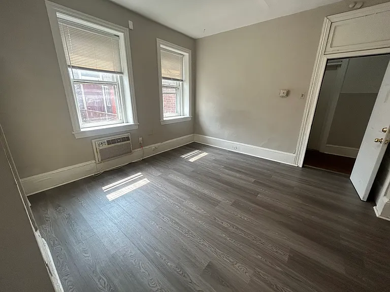 501 N 35th St #3 — Photo 5
