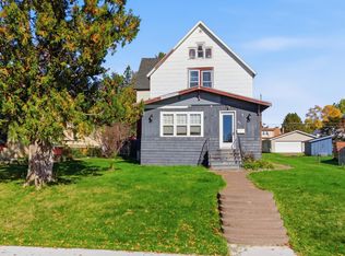 911 10th Ave, Two Harbors, MN 55616
