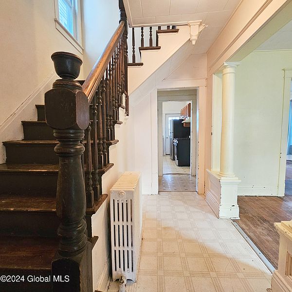 3rd image of 21 Lincoln Avenue