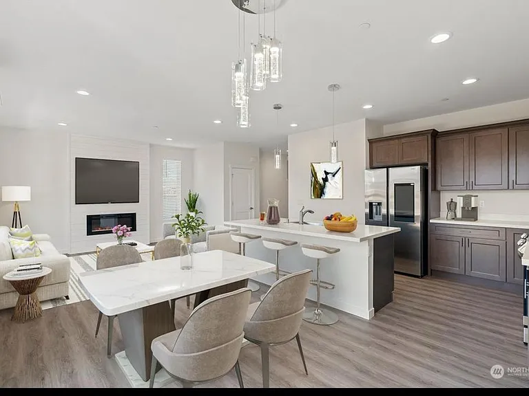 3314 200th Pl SW #B — Photo 6