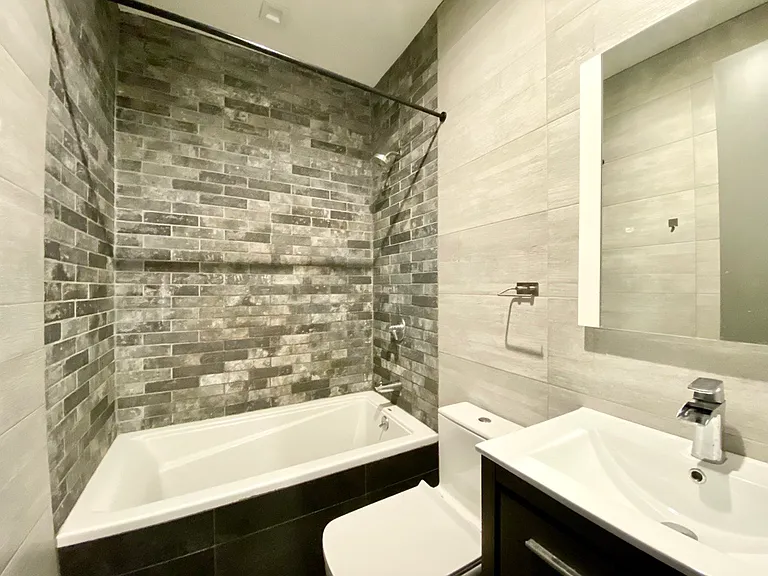 1820 Palmetto St #2 — Photo 9