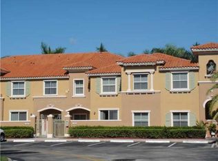 788 SW 106th Ave, Pembroke Pines, FL 33025