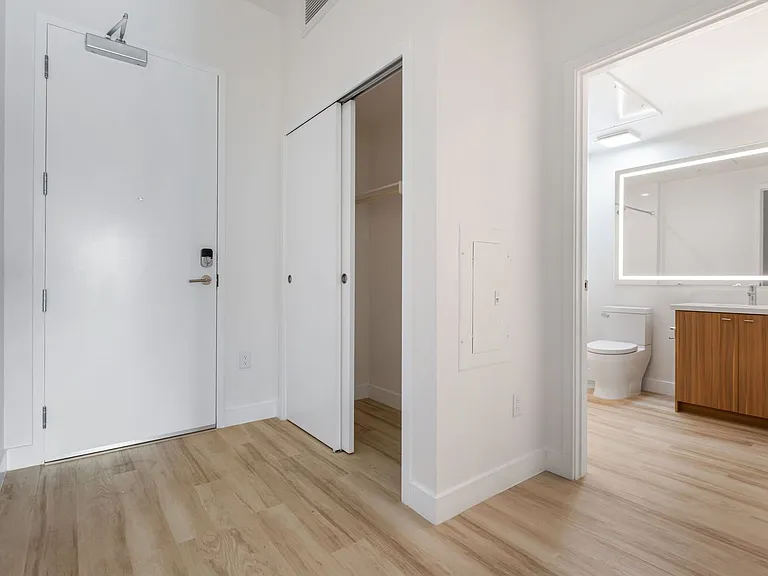 Uptown Lofts — Photo 11
