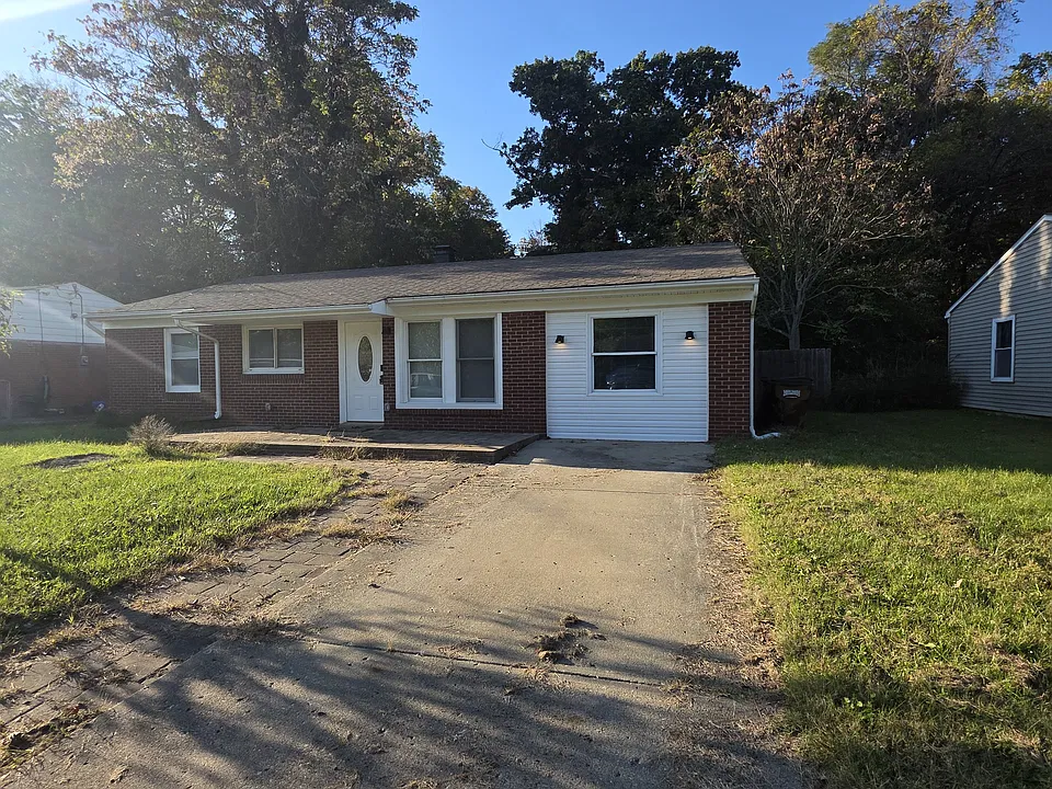 628 Charwood Dr