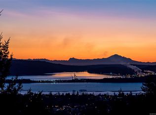 1214 College Dr, Nanaimo, BC V9R6A4