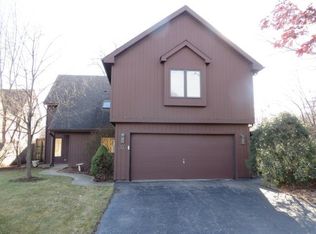 13051 Atkinson Road, Lake Bluff, IL 60044