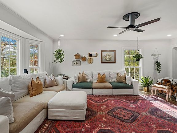 5th image of 7349 Lullwater Rd