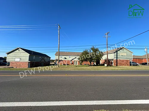811 W Walnut St #A103 Photo 1