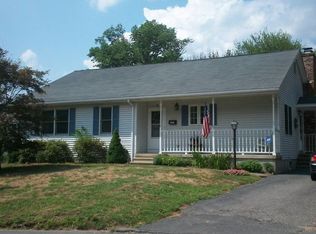 341 Pearl Lake Rd, Waterbury, CT 06706