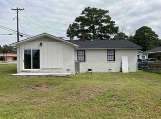 1825 Sunnyside Dr, Cayce, SC 29033