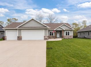 4770 N Vincent Dr, Appleton, WI 54913