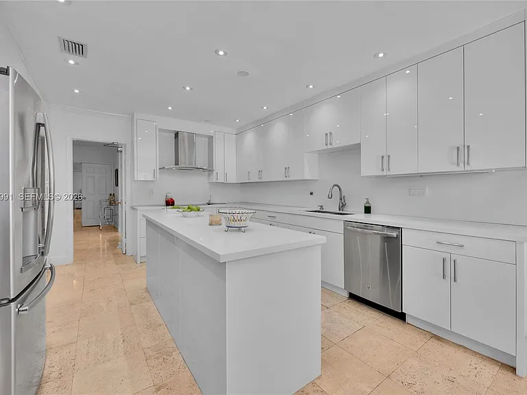 6200 Granada Blvd — Photo 11