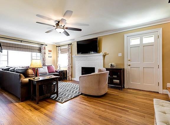 2nd image of 912 Pepper Ave