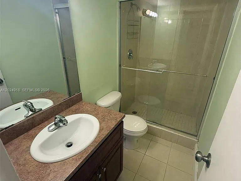 2020 NE 135th St #503 — Photo 11