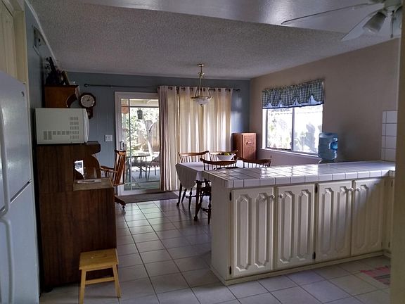 4th image of 25 Gosford Ct