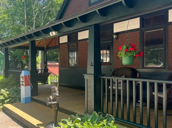 65 Main Street, York, ME 03909