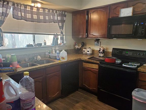 4th image of 11815 Spruce Mountain Dr