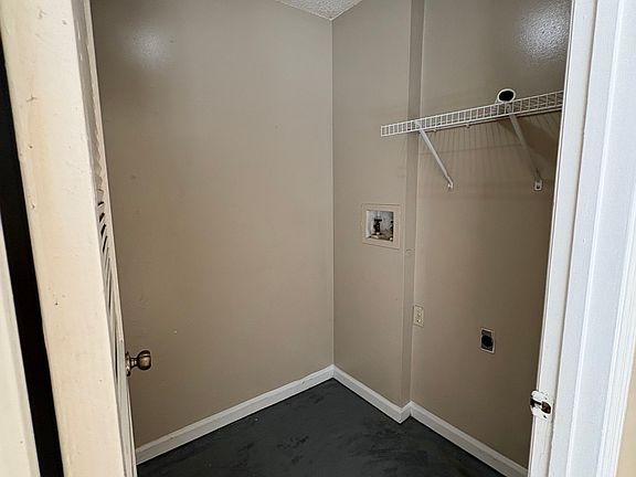 3rd image of 720 Morningside Ln