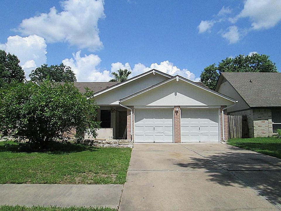 1st image of 4122 Park Douglas Dr