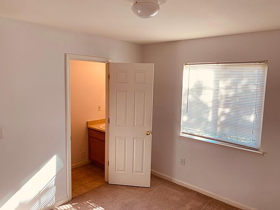 5th image of 7003 Forest Hill Dr