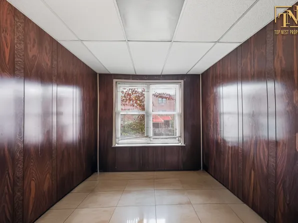 661 Euclid Avenue image 12 of 25