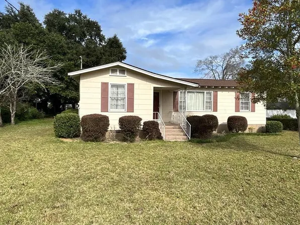 308 Norman St, Soperton, GA 30457