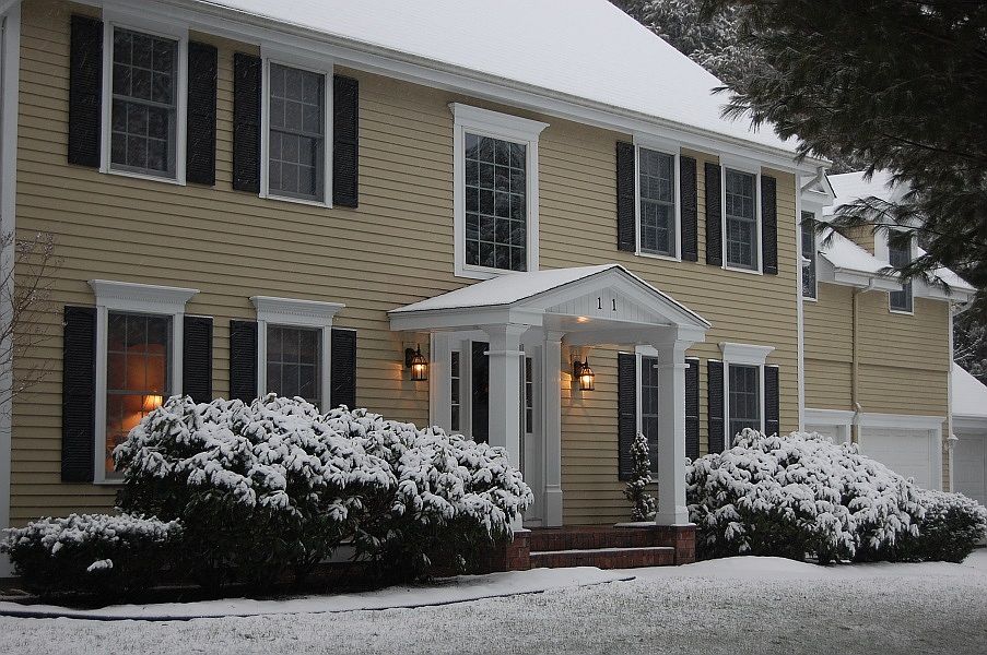 1st image of 11 Chatsworth Ct