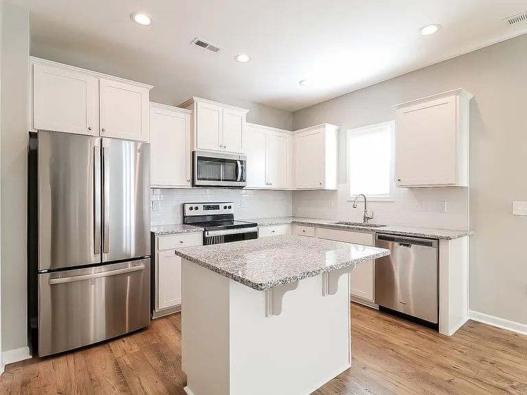12 Patagonia Pl — Photo 9