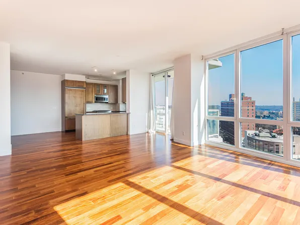 640 West 237th Street image 3 of 19