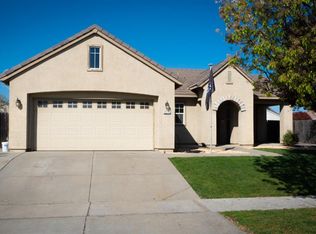 2074 Bidwell Bar Dr, Plumas Lake, CA