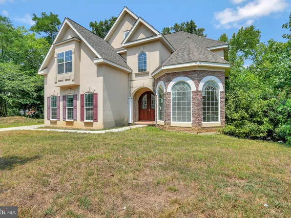 206 Bonhill Dr, Fort Washington, MD 20744