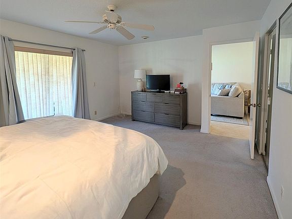 4th image of 5895 Autumn Lake Ln #0