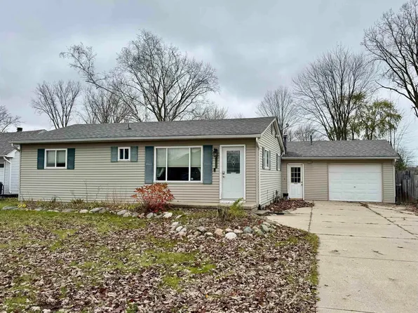 47778 Forbes Dr, Chesterfield, MI 48047