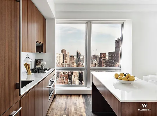 Sold by Warburg | media 2