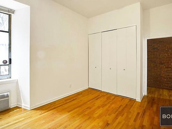 3rd image of 310 W 80th St APT 4B
