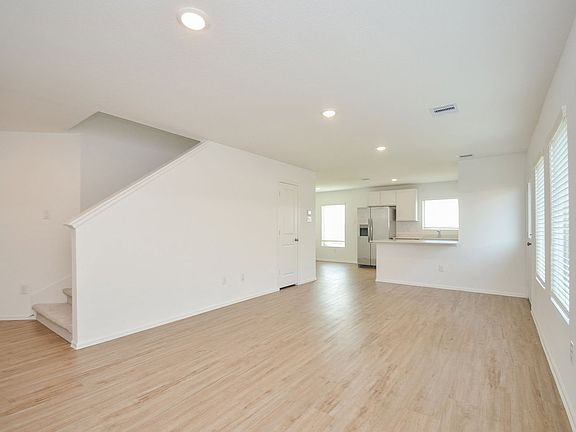 3rd image of 4126 Brazos Brook Trl