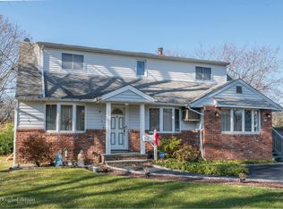 1144 Reilly St, Bay Shore, NY 11706