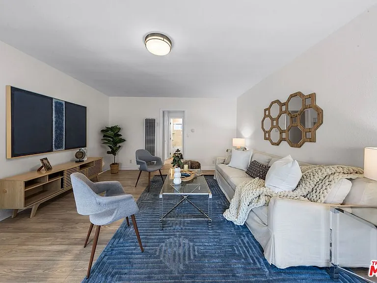 643 Pacific St #2 — Photo 7