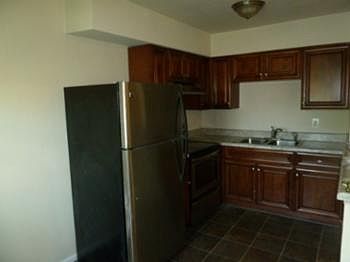 2nd image of 110 W 26th St APT E