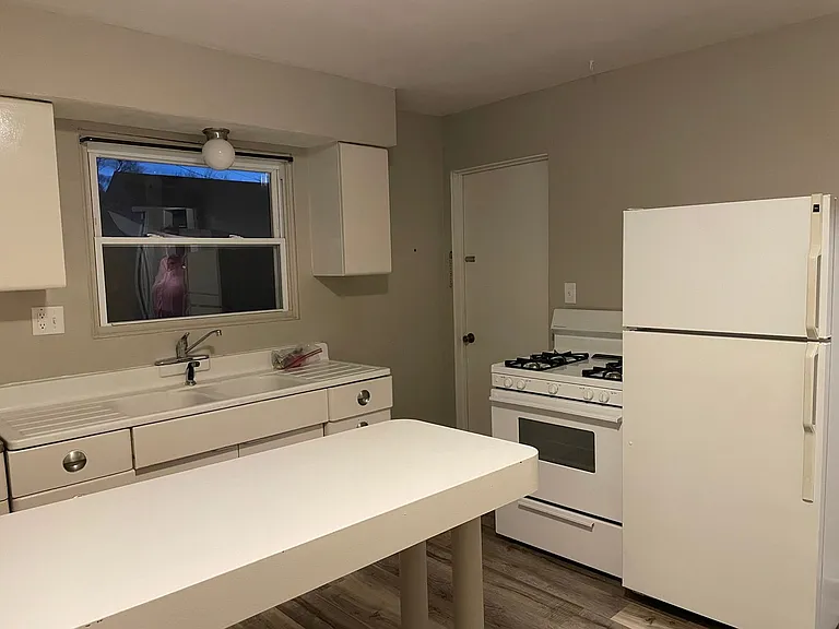 1308 Chestnut St — Photo 4