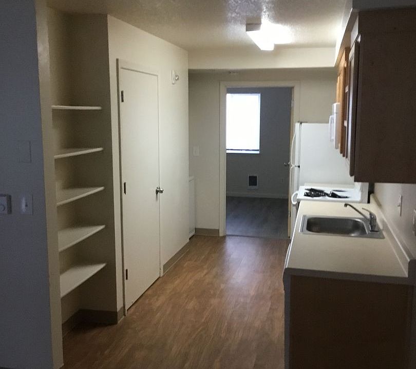 1st image of 12026 SE Ash St #121