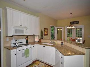108 Cottage Oaks Ln, Woodstock, GA 30189