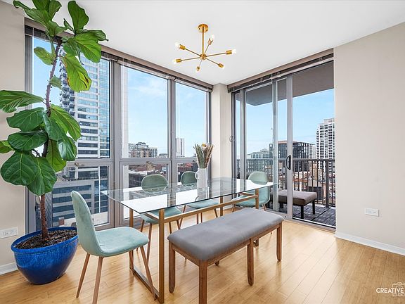 5th image of 200 W Grand Ave APT 1504