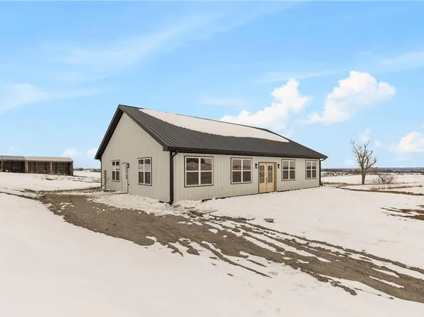 5096 NE State Route D, Weatherby, MO 64497