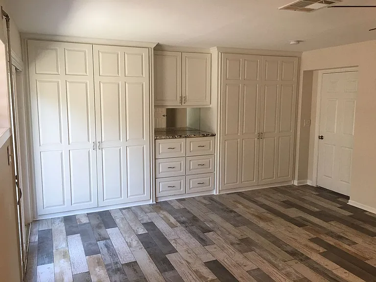 1221 Marine Dr — Photo 7
