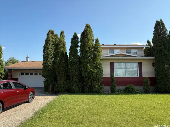 57 Eisenhower STREET, Redvers, SK S0C 2H0