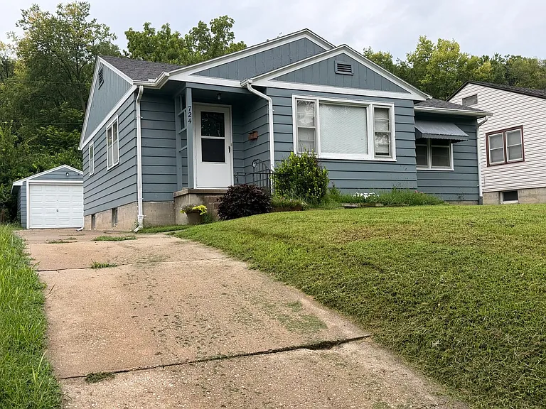724 Ratone St — Photo 2