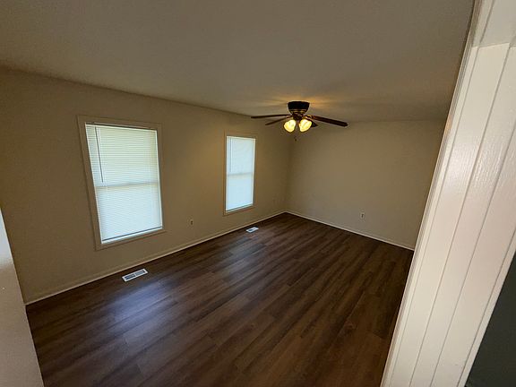 5th image of 1505 Horn St