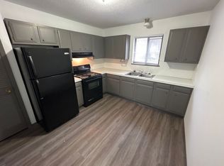 Pink, Council Bluffs, IA 51503