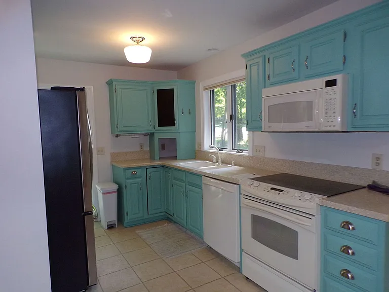 4015 Holiday North Ct — Photo 4